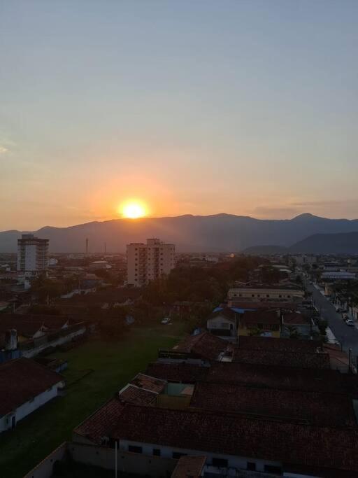 Apto Aconchegante Beira Mar Com Ar No Quarto Solemar Dış mekan fotoğraf